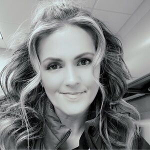 Meet your Posher, Candy